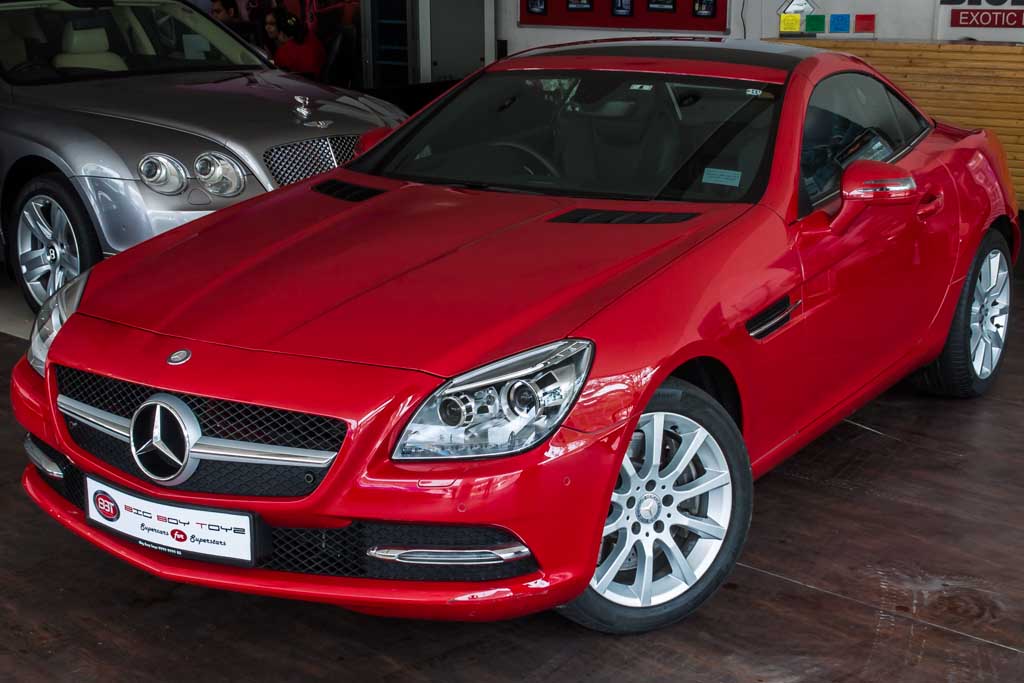 Mercedes-Benz SLK 350 front left view