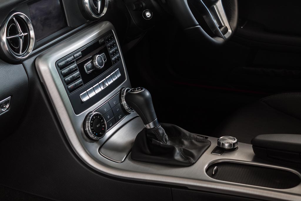 Mercedes-Benz SLK 350 gear shifting