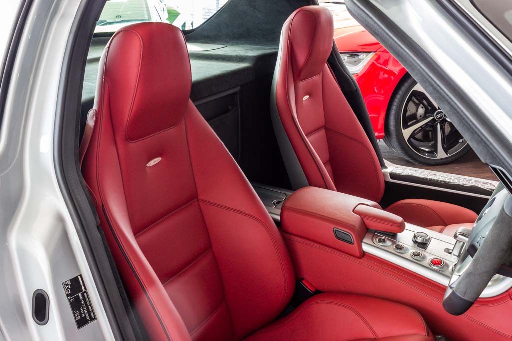 Mercedes- Benz SLS AMG seats