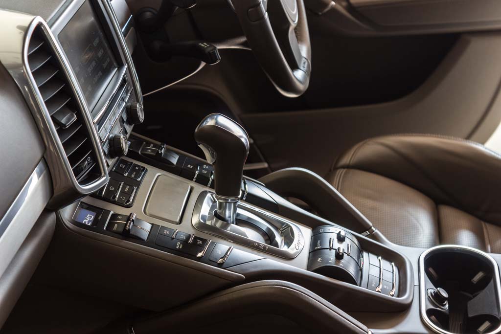 Porsche Cayenne Turbo Centre console
