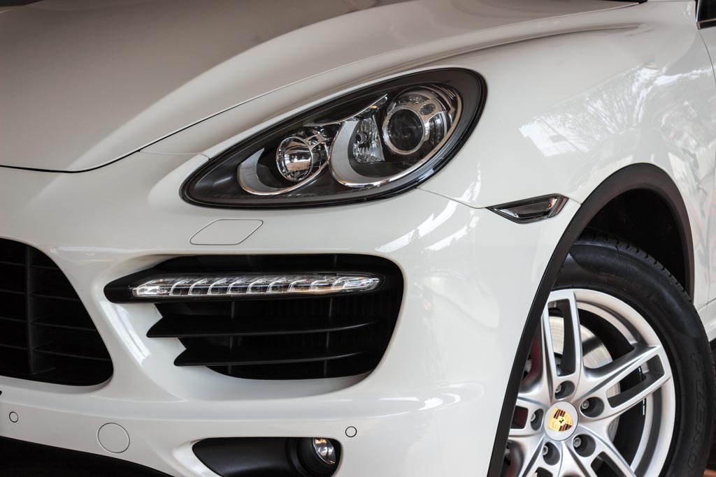 Porsche Cayenne Turbo Headlight
