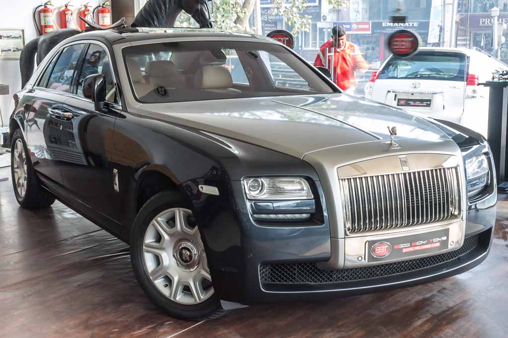 Rolls Royce Ghost front right side view