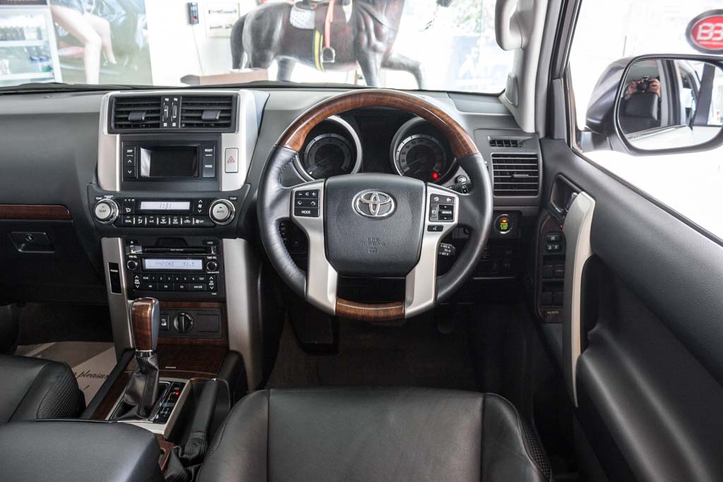 Toyota LandCruiser Prado VXL Dashboard