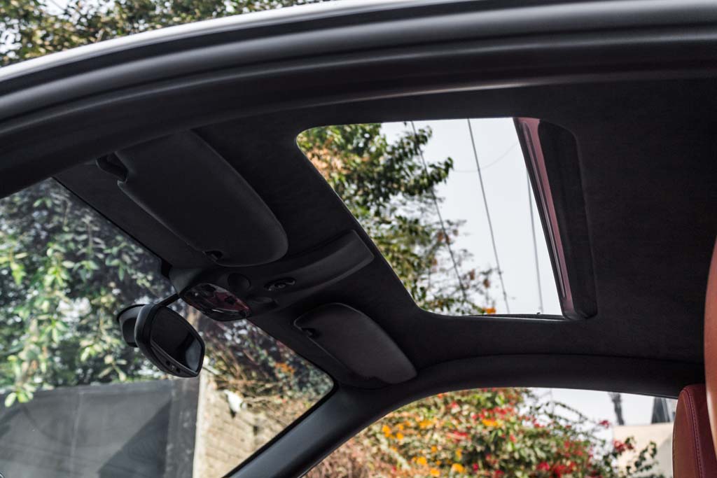 Porsche 911 Carrera S sunroof 3