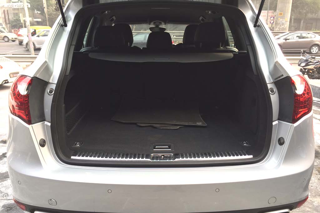 Porsche Cayenne S boot