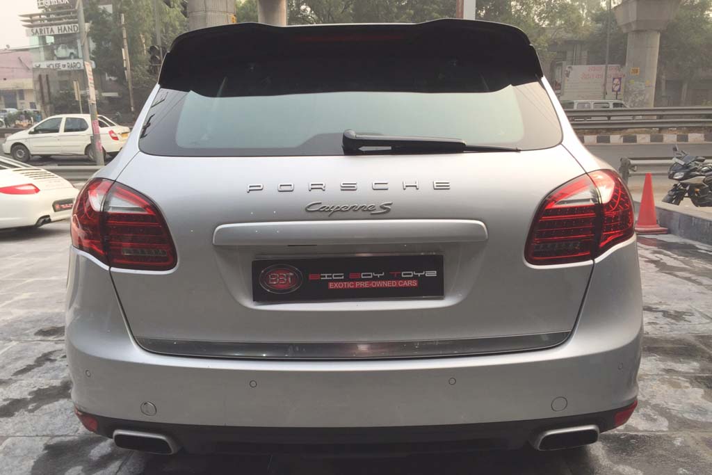 Porsche Cayenne S rear view