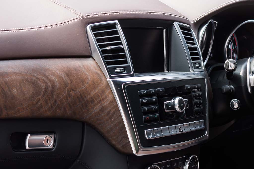 Mercedes-Benz GL 63 AMG infotainment system
