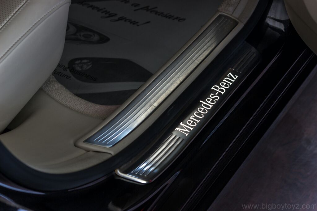 Mercedes-Benz S501 model and badging