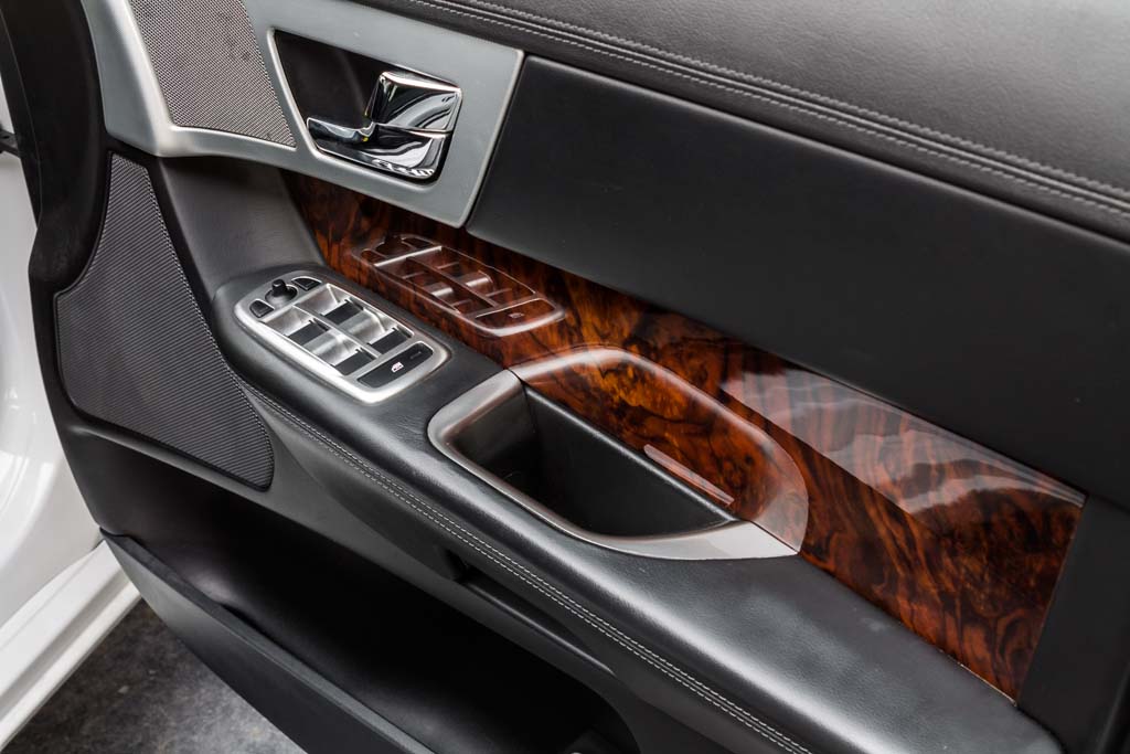 Jaguar XF door view