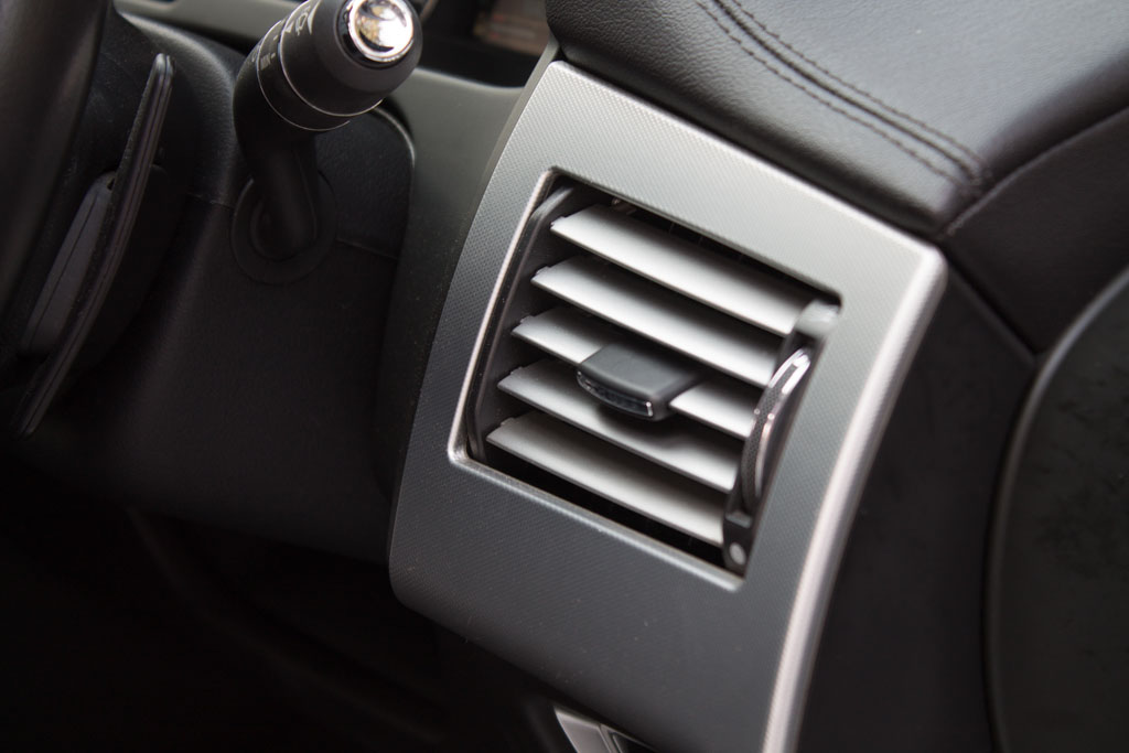 Jaguar XF air vent