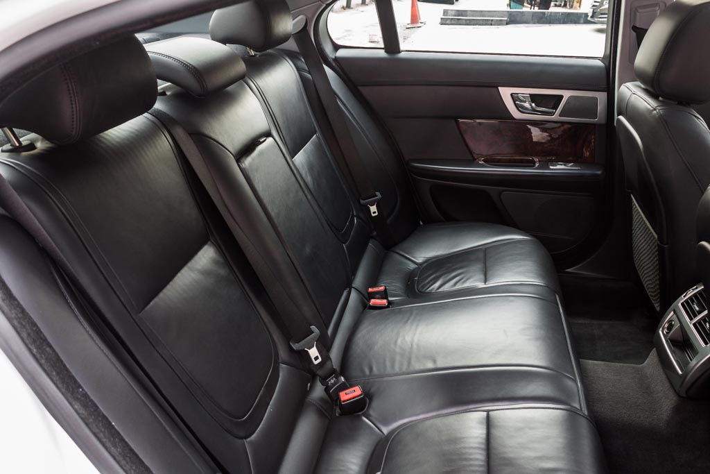Jaguar XF door view of rear seats 1