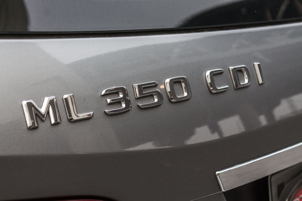 Mercedes-Benz ML350 CDI 4Matic model and badging 1
