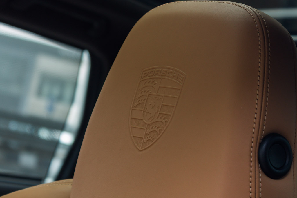 Porsche Cayenne Turbo head rest