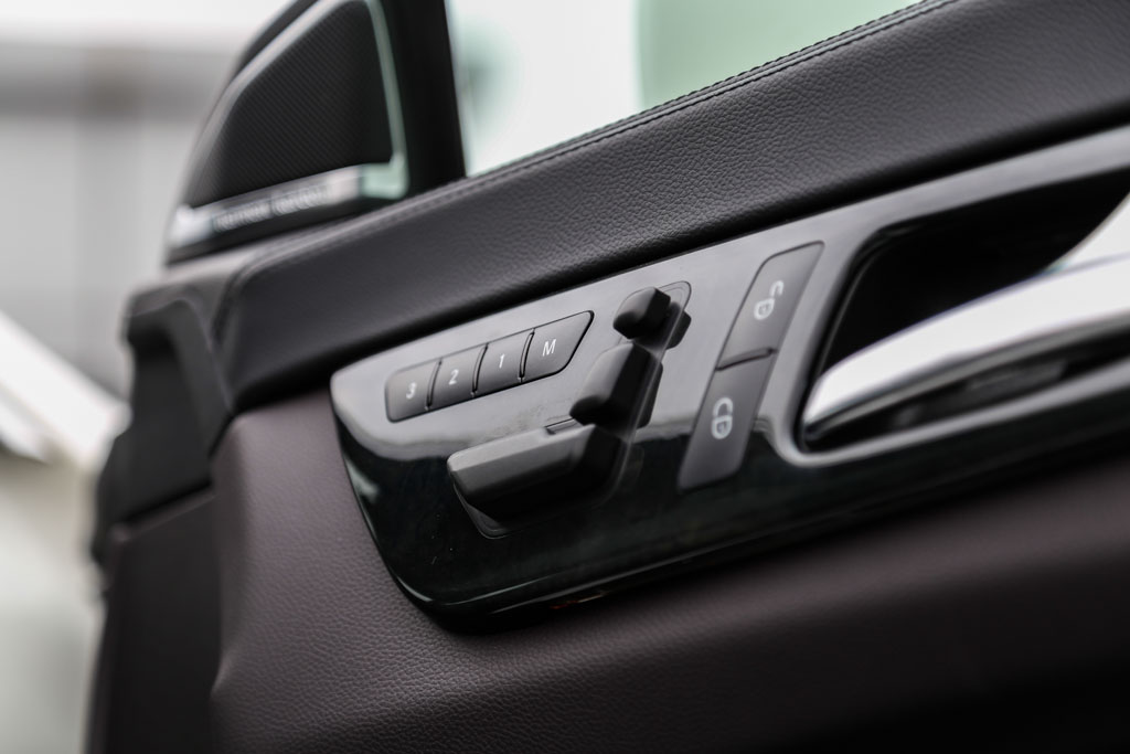 Mercedes-Benz CLS 350 door lock