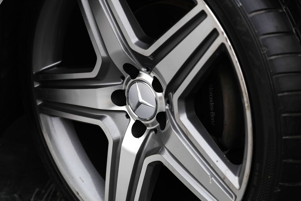 Mercedes-Benz CLS 350 wheel 1