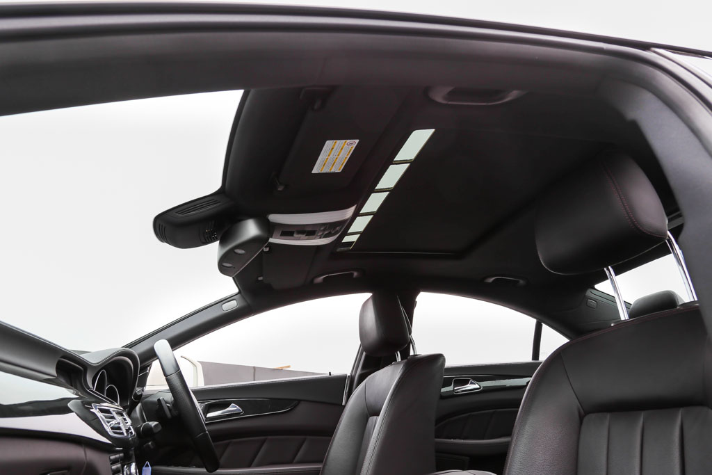 Mercedes-Benz CLS 350 sunroof
