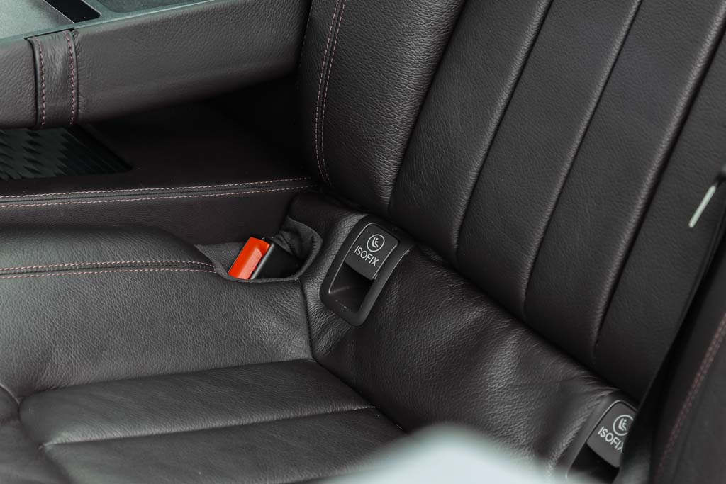 Mercedes-Benz CLS 350 isofix shooting brakes