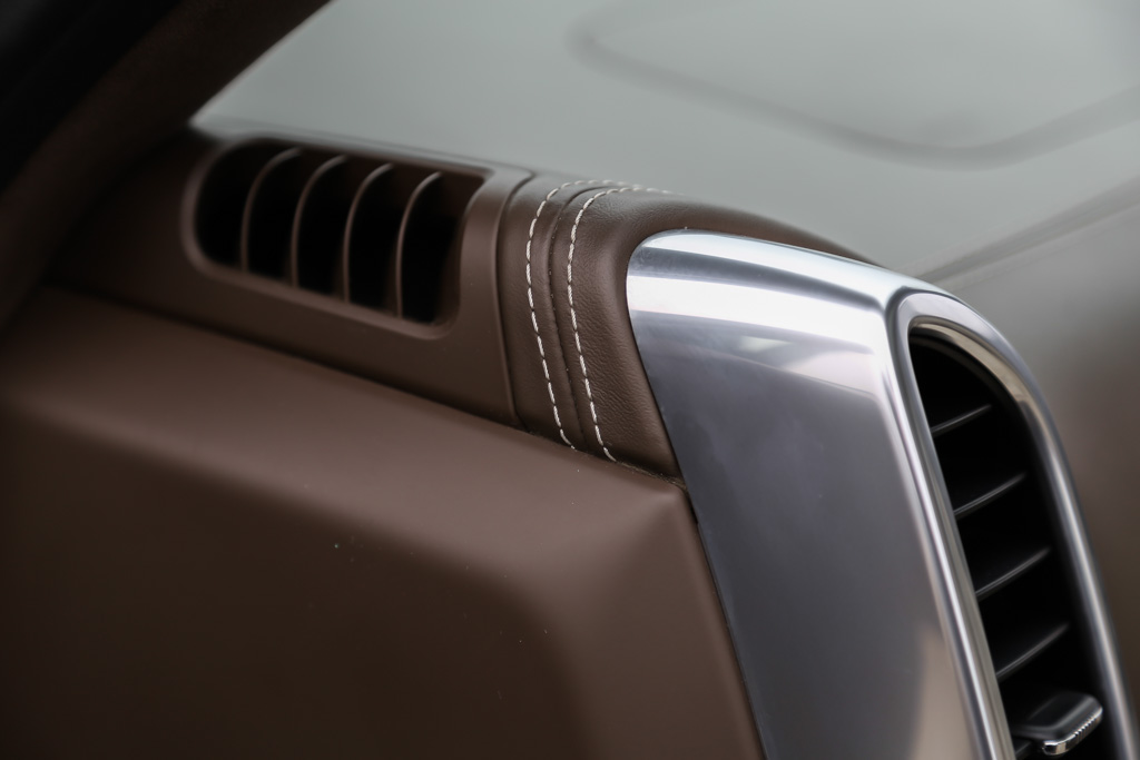 Porsche Cayenne Turbo air vents