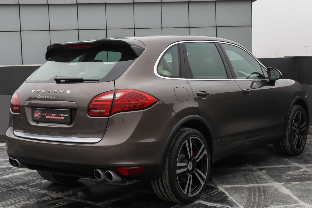 2013 Used Porsche Cayenne Turbo for sale in India, 47500 km Driven