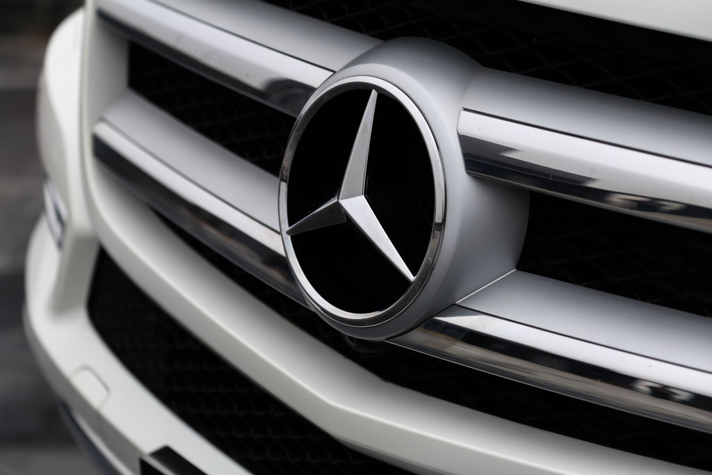 Mercedes-Benz GL350 CDI model and badging 1