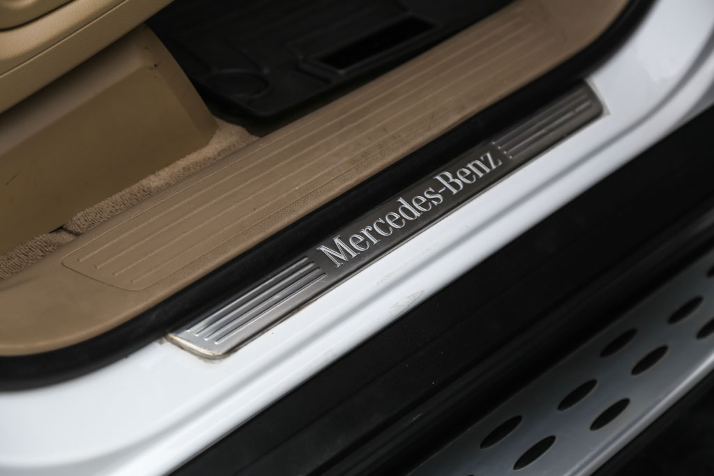 Mercedes-Benz GL350 CDI model and badging 5