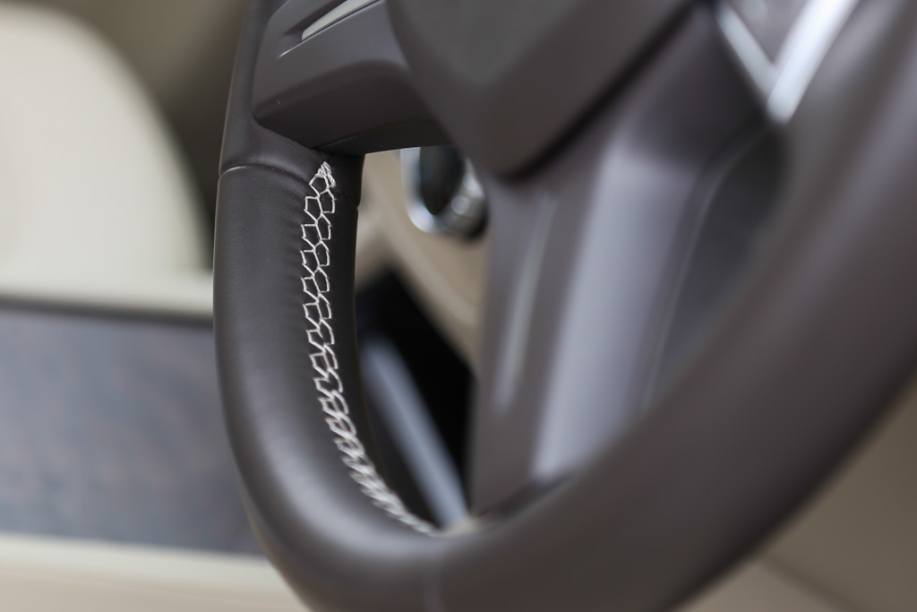 Mercedes-Benz GL350 CDI upholstery