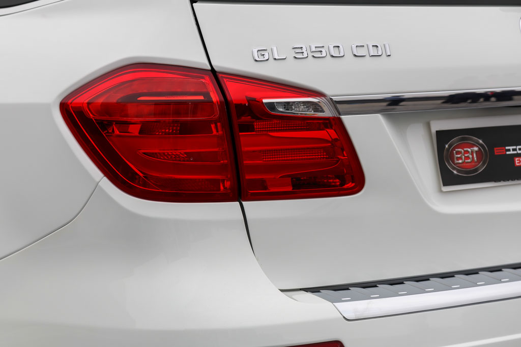 Mercedes-Benz GL350 CDI taillight