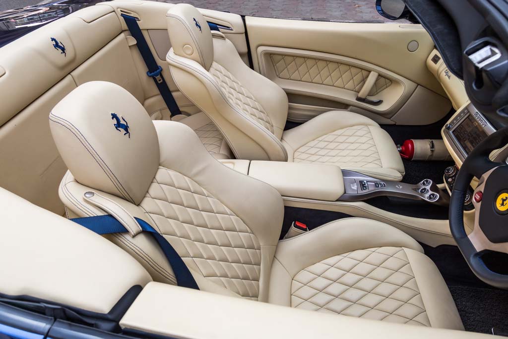 Ferrari California interior