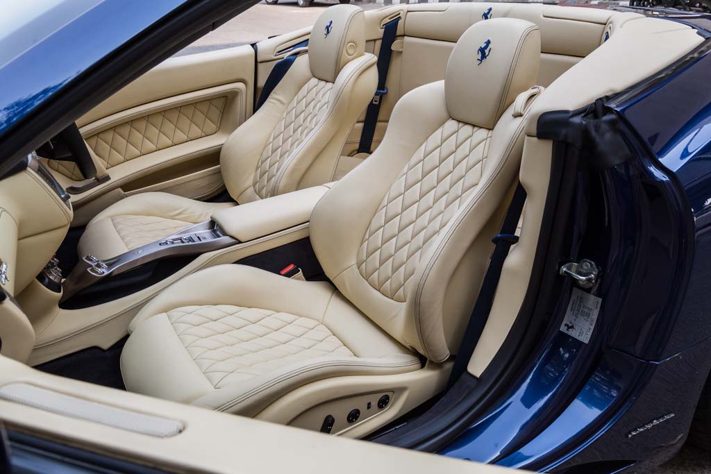 Ferrari California interior