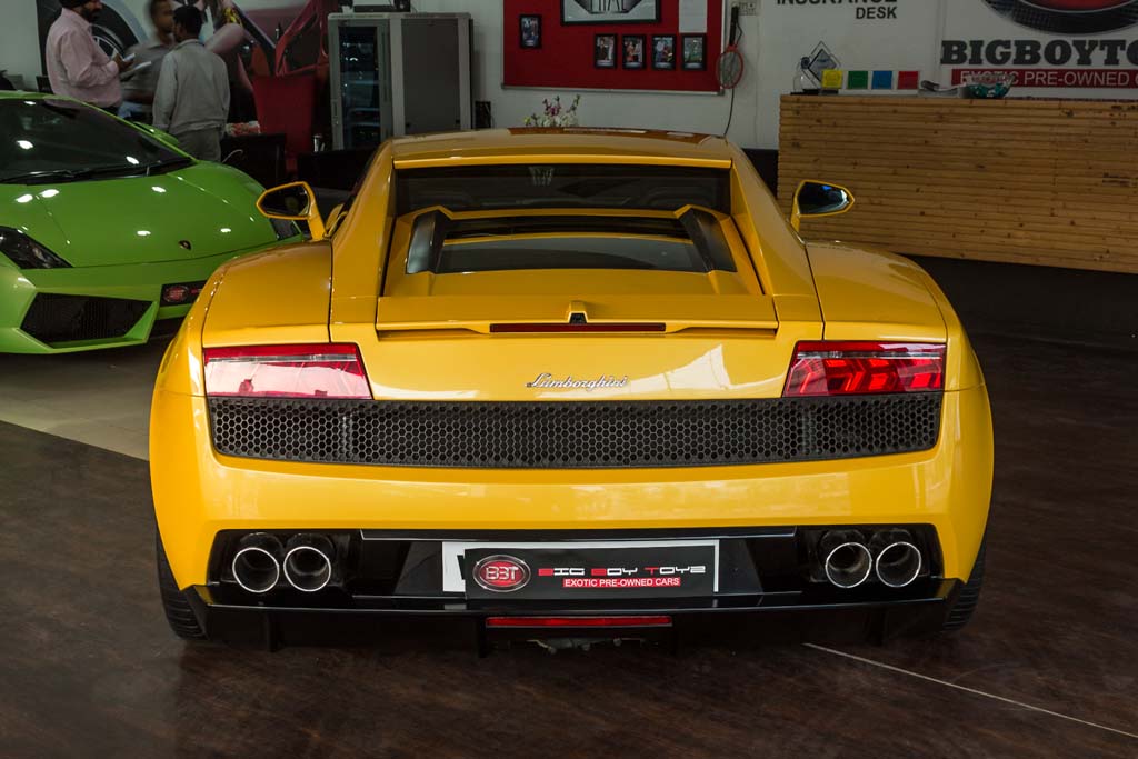 Lamborghini Gallardo LP 560-5 rear view