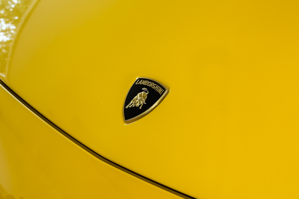 Lamborghini Gallardo LP 560-11 model and badging