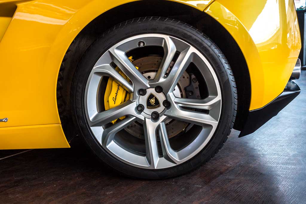 Lamborghini Gallardo LP 560-7 rear wheel