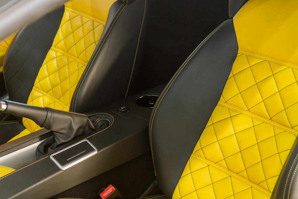 Lamborghini Gallardo LP 560-16 front seat