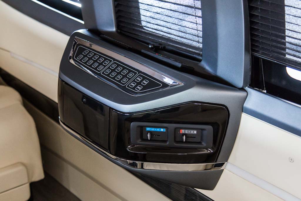 Toyota Hiace Commuter interiors