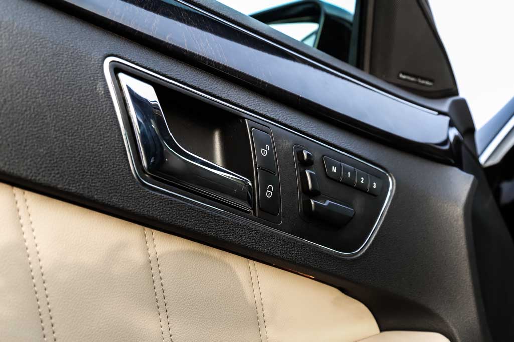 Mercedes Benz E350 CDI door lock