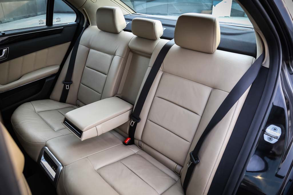 Mercedes Benz E350 CDI door view of rear seats 1