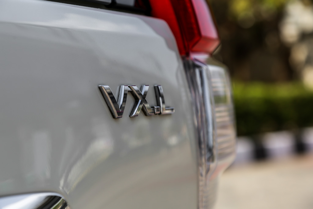 Toyota LandCruiser Prado VXL model and badging 2