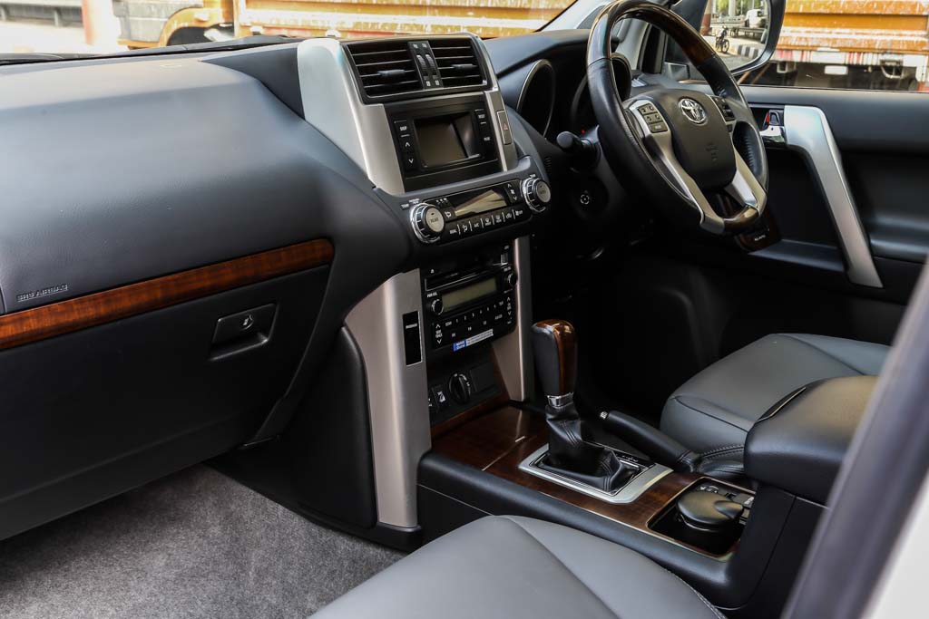 Toyota LandCruiser Prado VXL dashboard 2