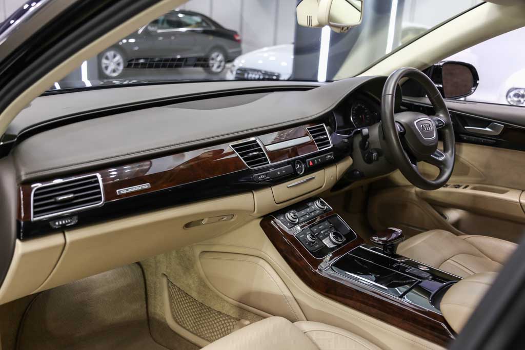 Audi A8 L dashboard 1