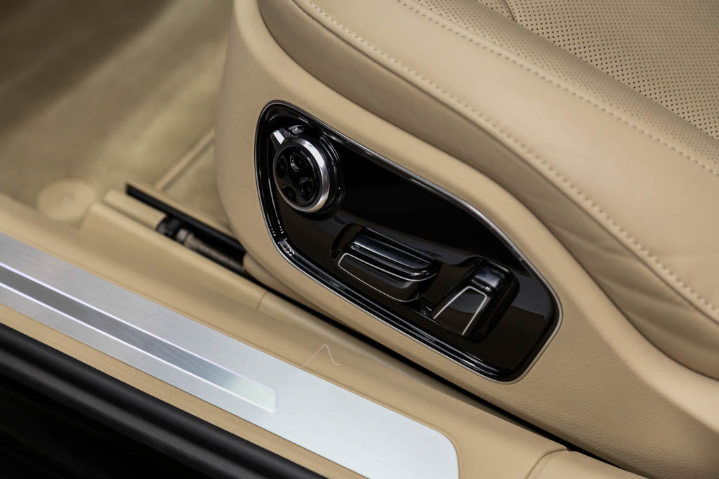 Audi A8 L seat buttons