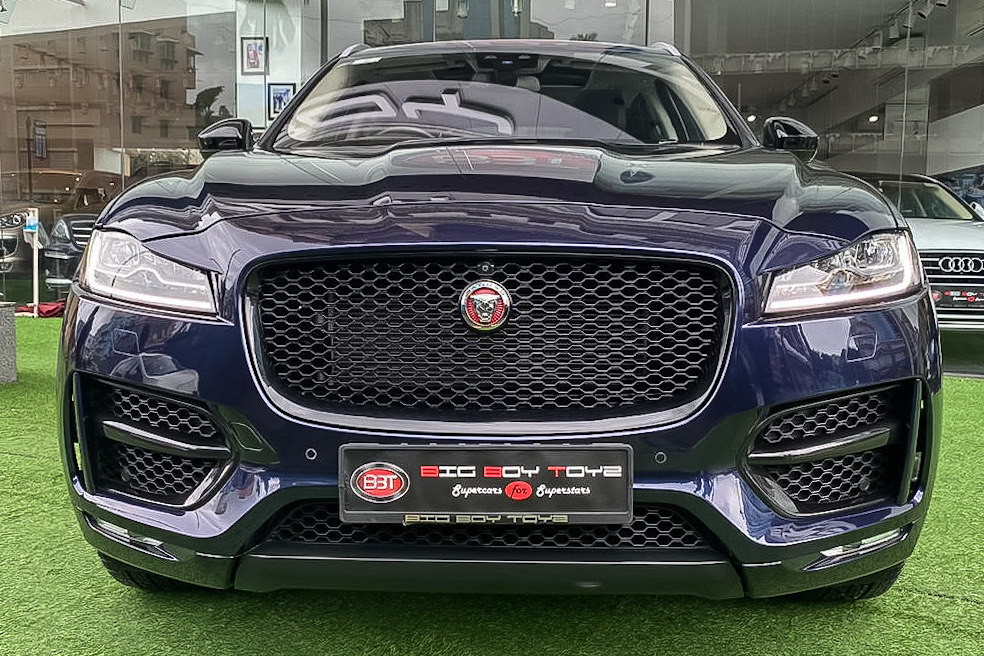 Jaguar F-Pace R sport