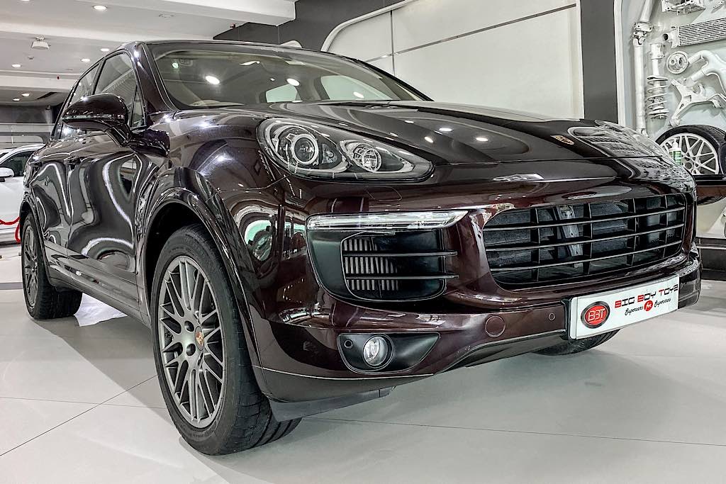 Porsche Cayenne Platinum Edition