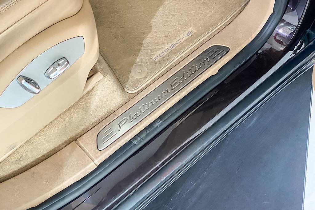Porsche Cayenne Platinum Edition