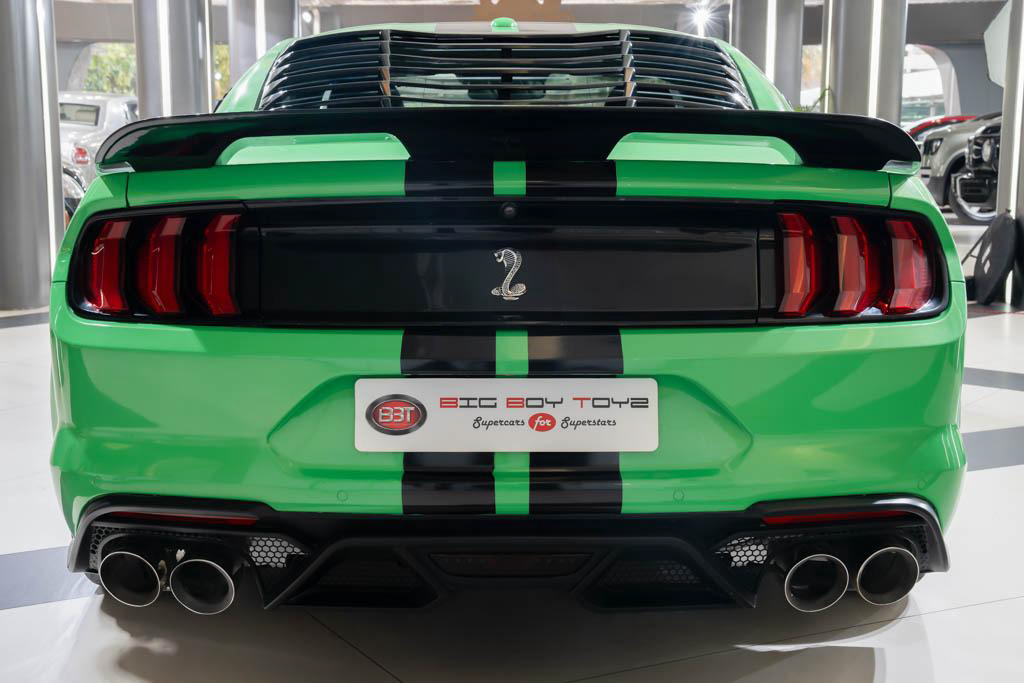 Ford Mustang (w/ Shelby GT500 Bodykit)