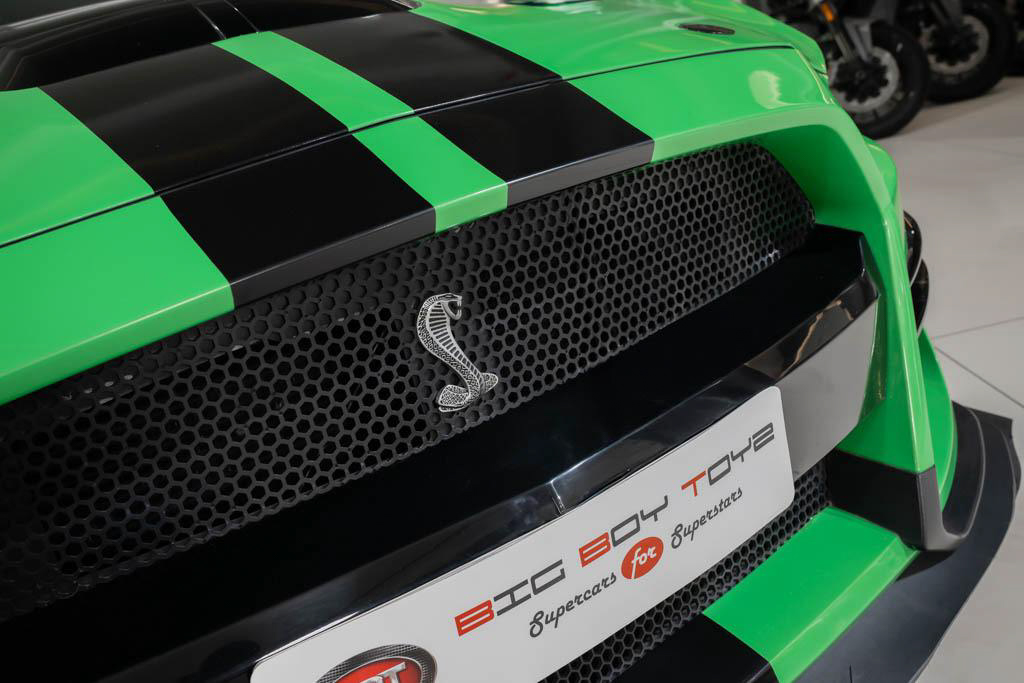 Ford Mustang (w/ Shelby GT500 Bodykit)