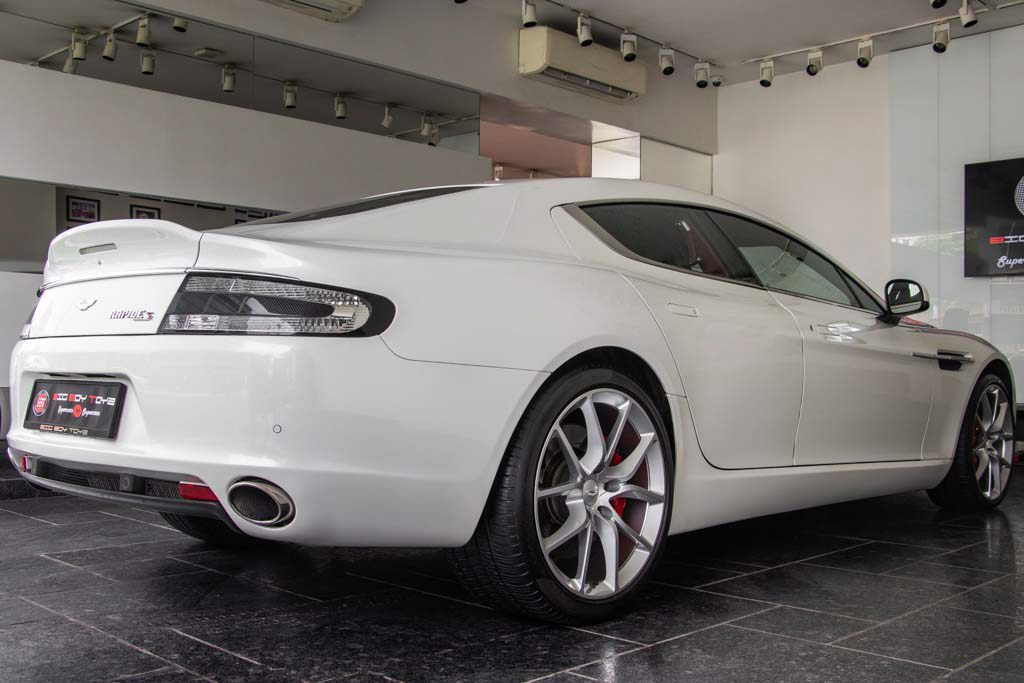 Aston Martin Rapide S