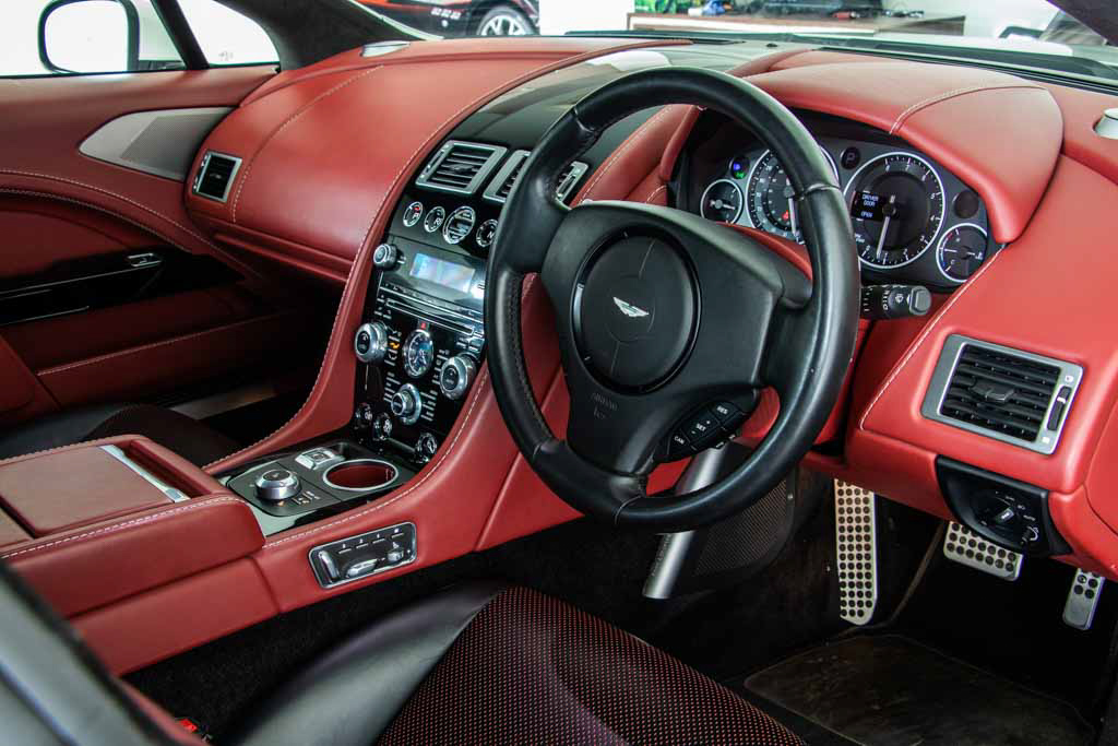 Aston Martin Rapide S