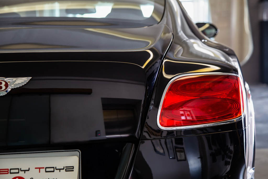 Bentley Continental GT V8