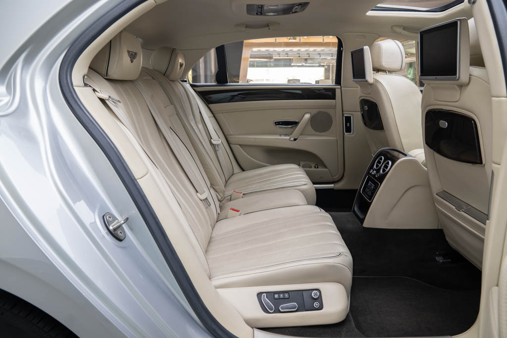 BENTLEY FLYING SPUR 'W12'