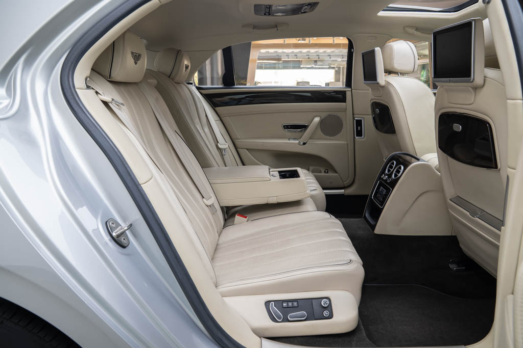 BENTLEY FLYING SPUR 'W12'
